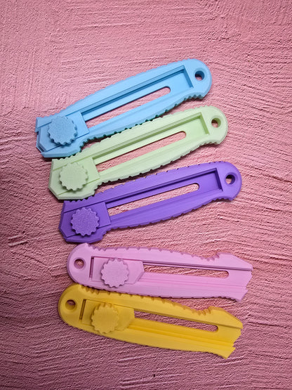 Box Cutter (blade included)