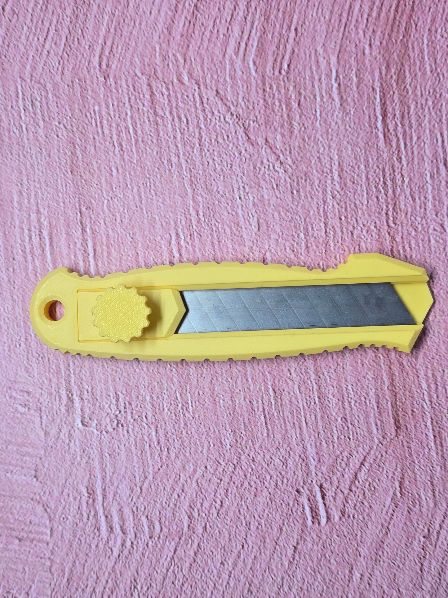 Box Cutter (blade included)