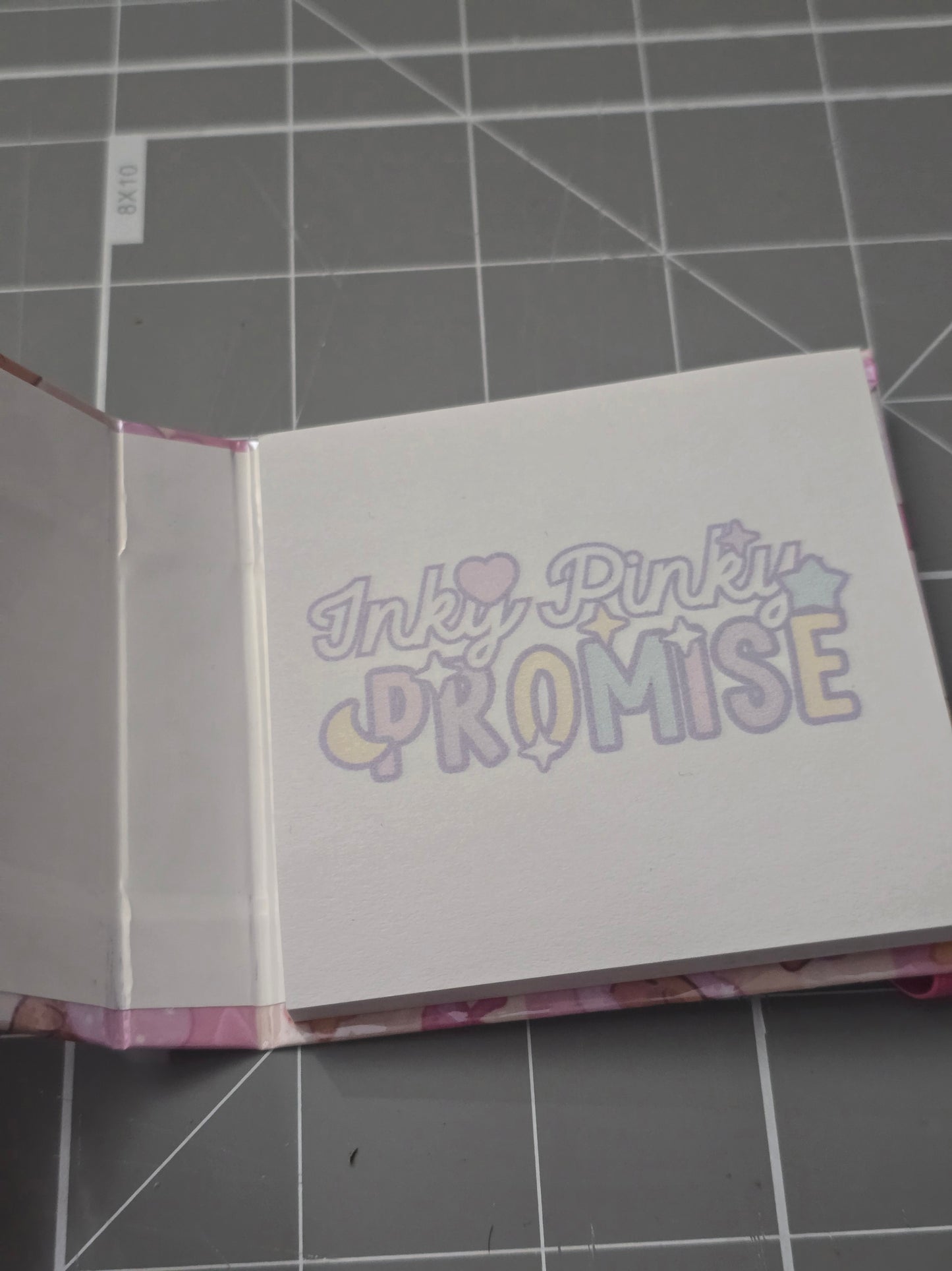 3x3 Capybara Sticky Notes Holder